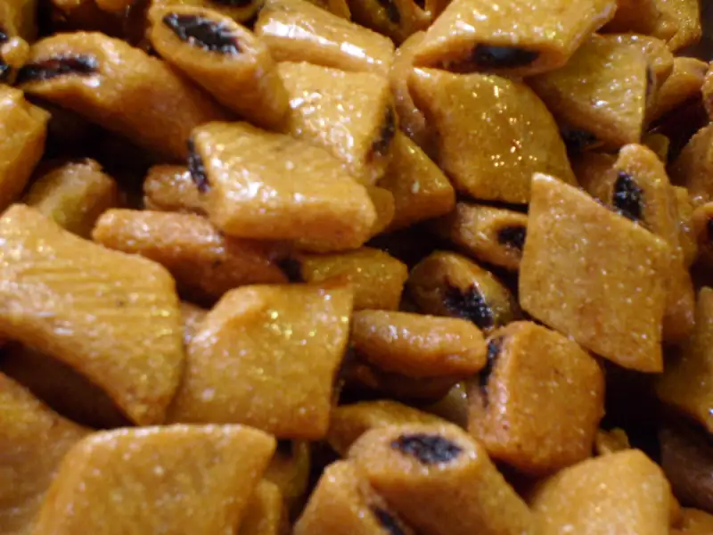 Date-filled Moroccan cookies