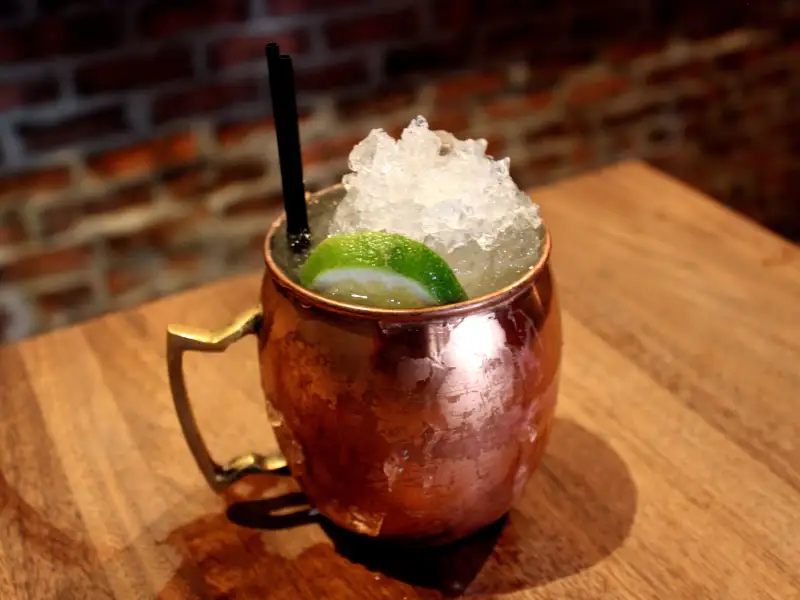 Moscow mule with ginger and lime