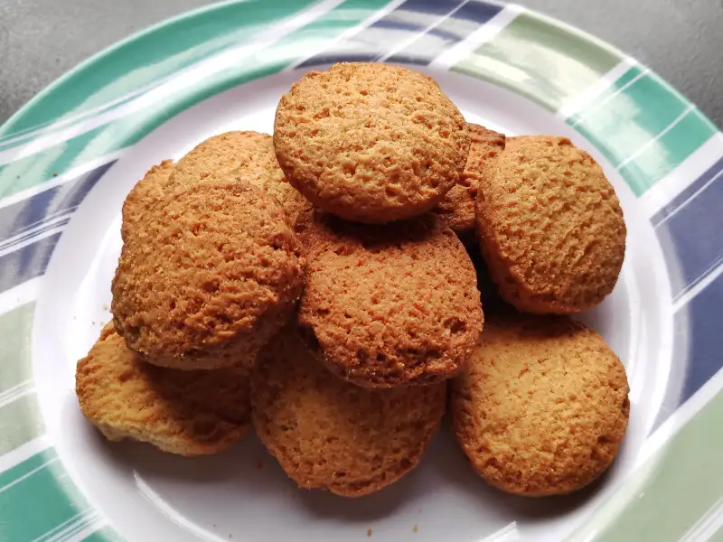 Cornbread muffins, small Brazilian-style cornbread