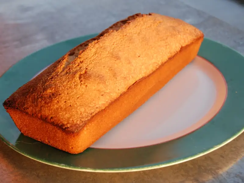 Four-quarters, butter and lemon cake